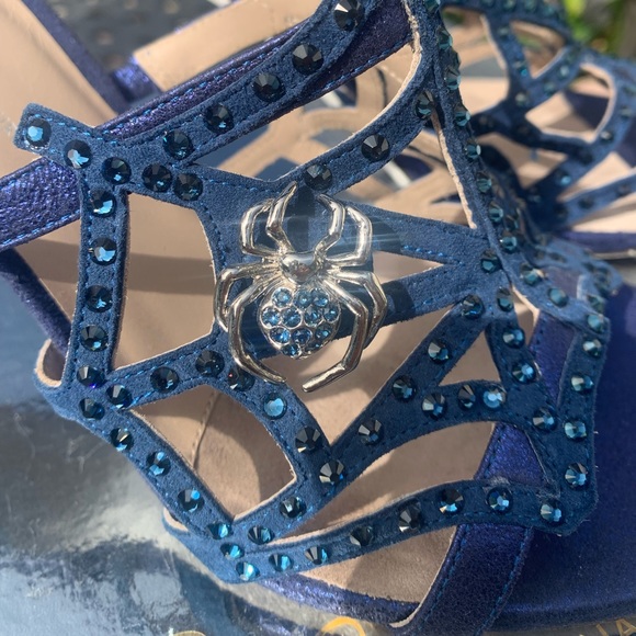 Donald Pliner Spider and Webb high heel shoes - Picture 2 of 11